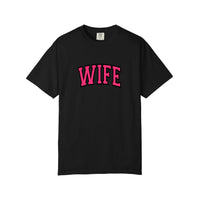 Comfort Colors® Wife Varsity Arch Tee — Black