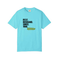 Comfort Colors® best_husband_dark print Tee — Lagoon Blue