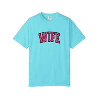 Comfort Colors® Wife Varsity Arch Tee — Lagoon Blue